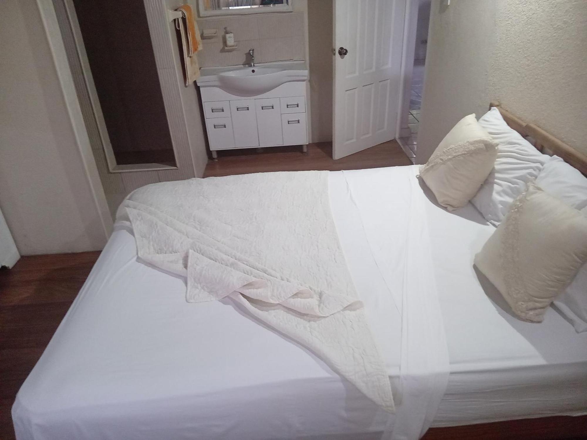 Chandler Homestay เซนต์ฟิลิป ภายนอก รูปภาพ